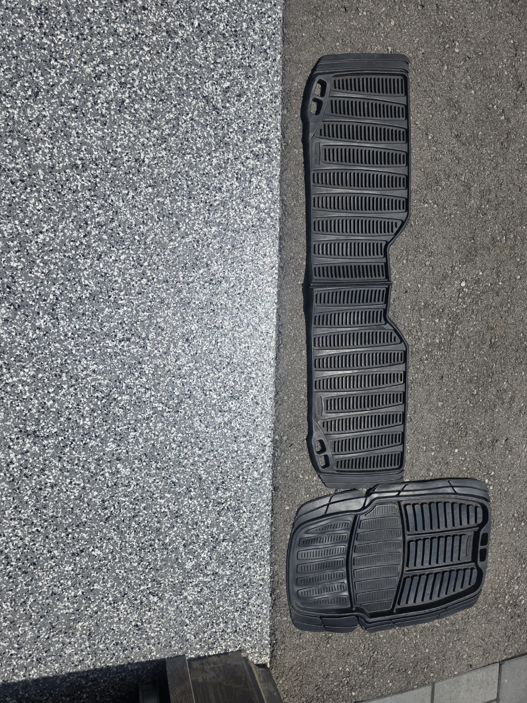 Hyundai Tucson Cargo Cover and Floor Mats - photo 4