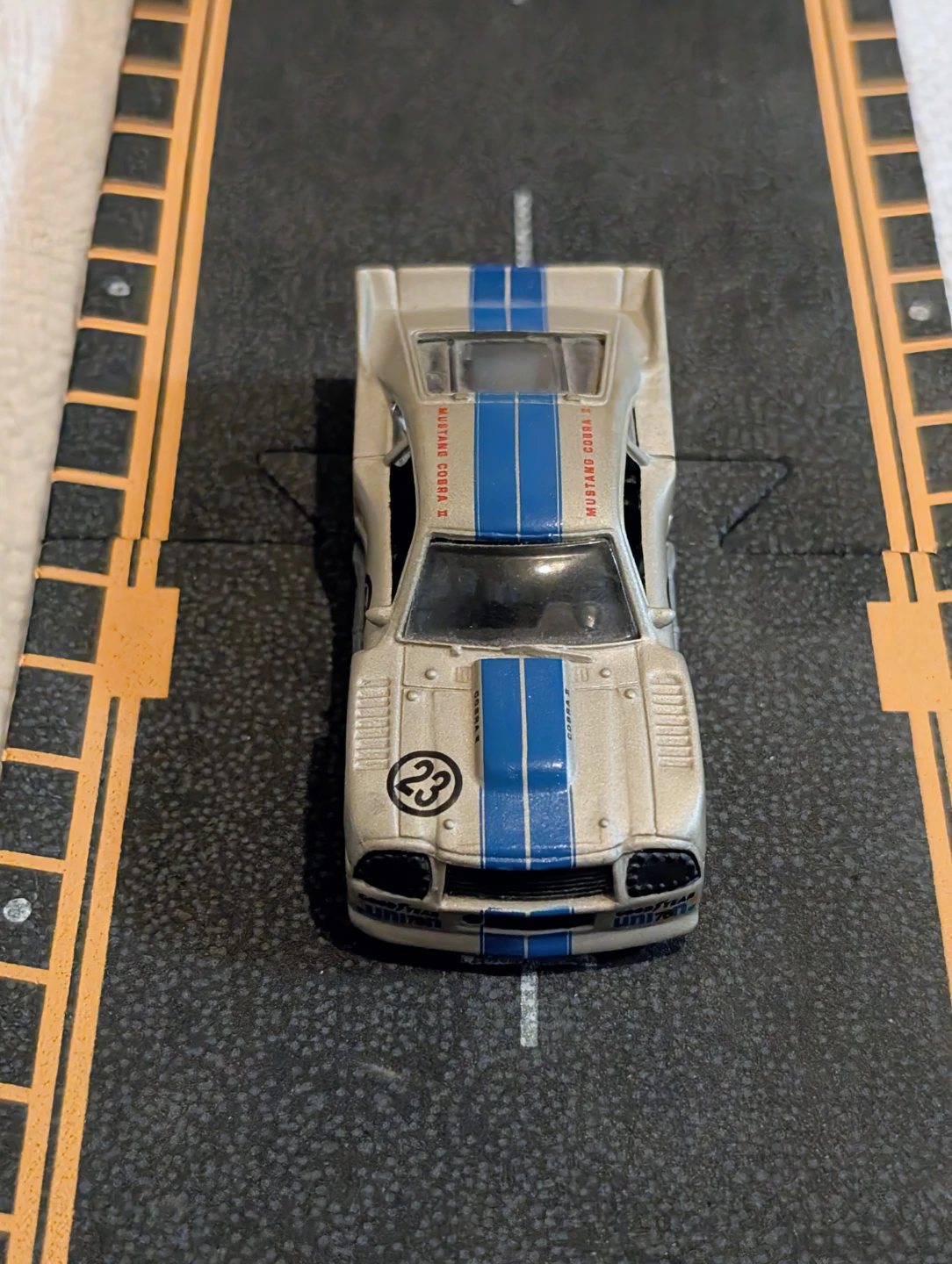 Vintage Lot of 5 Diecast Toy Cars - photo 5