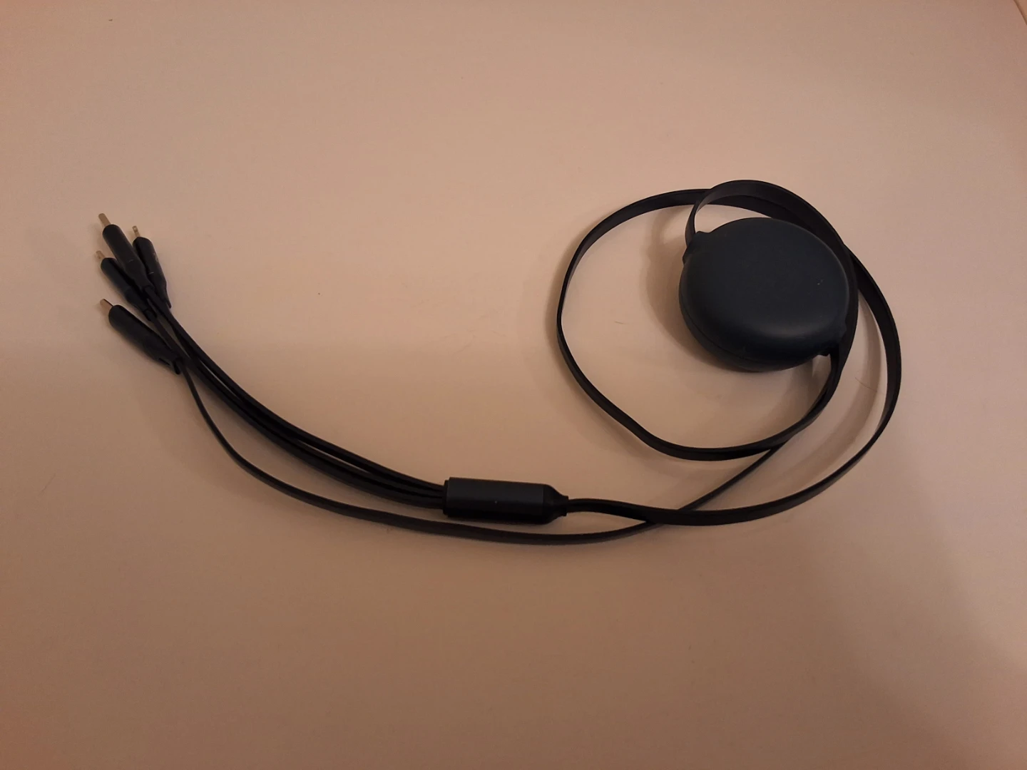 Retractable 3-in-1 Charging Cable - photo 3