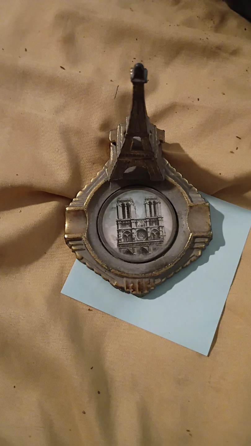 Eiffel Tower and Notre Dame Souvenir ashtray
