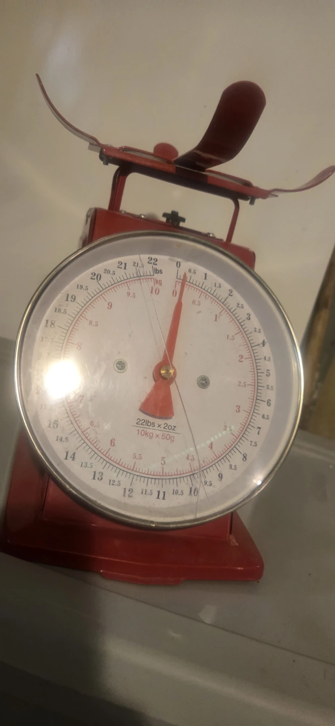 Red Kitchen Scale 22lbs x 2oz