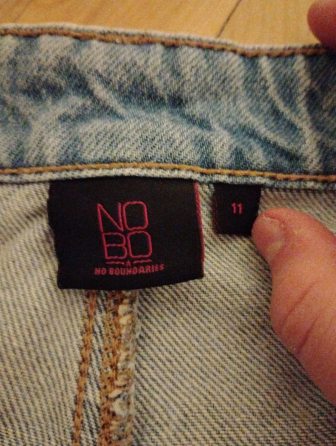 Hand painted wash proofed demo-kun jean shorts - photo 3