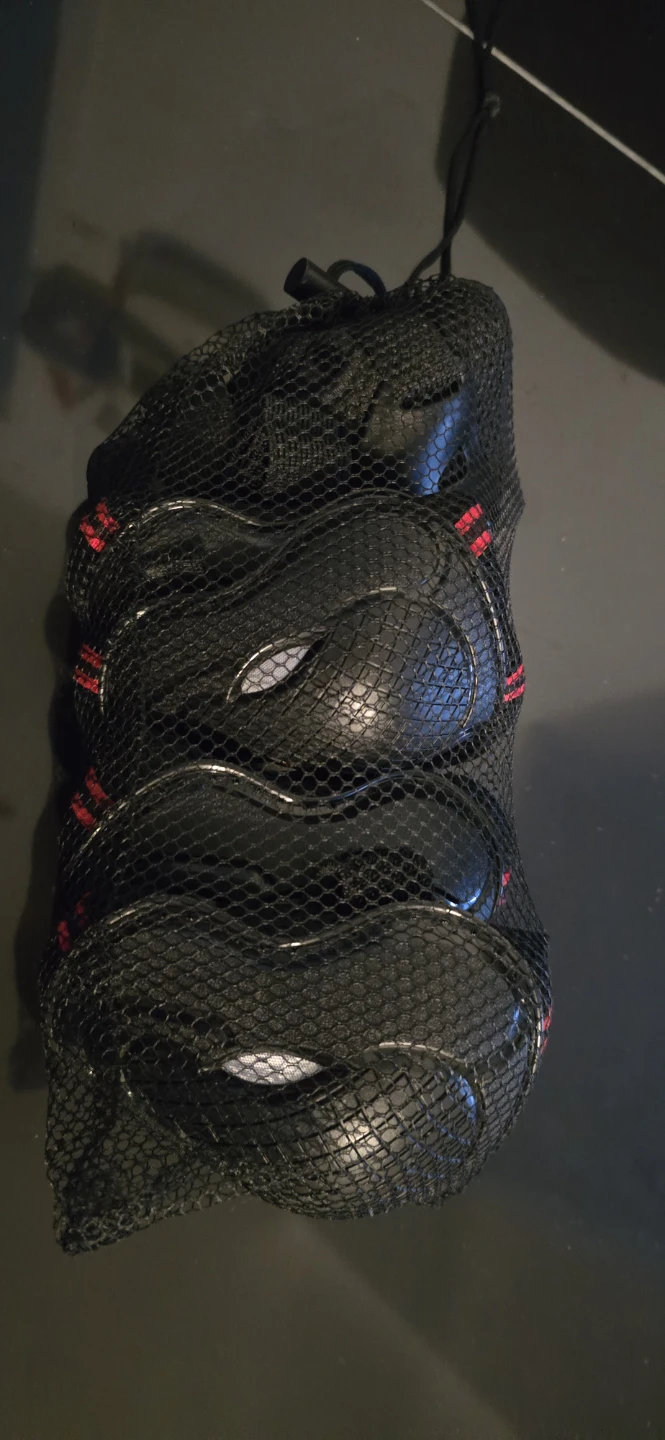 Black Protective Gear Set - Medium - photo 2