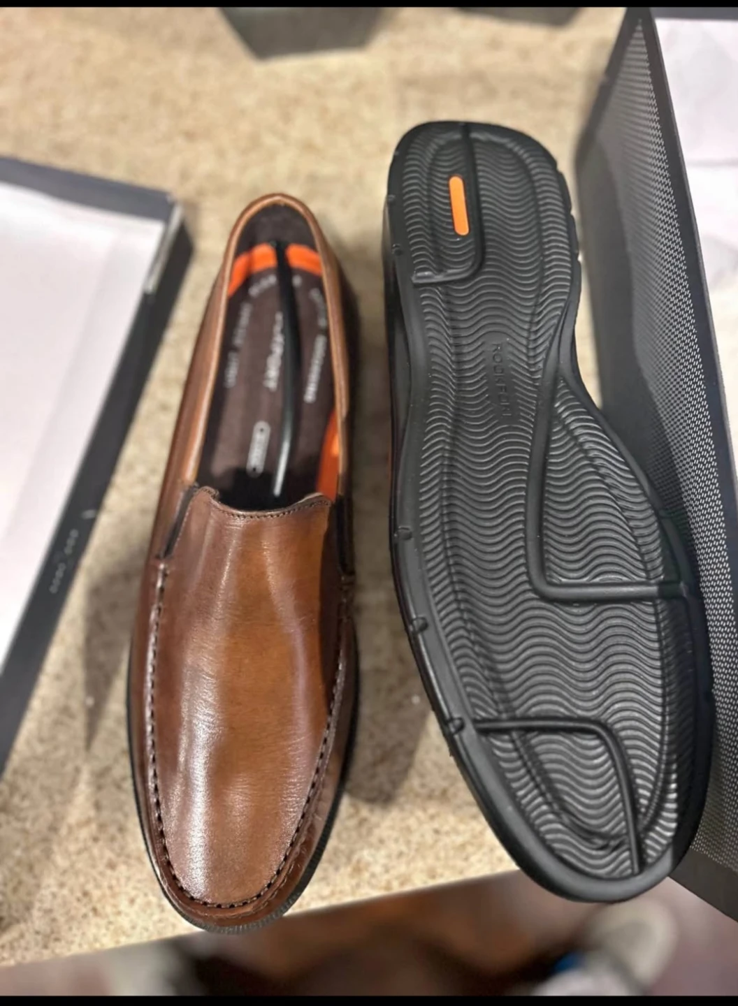 Men’s Rockport brown dress shoesUS 13M (EUR 47.5, UK 12.5).NIB.