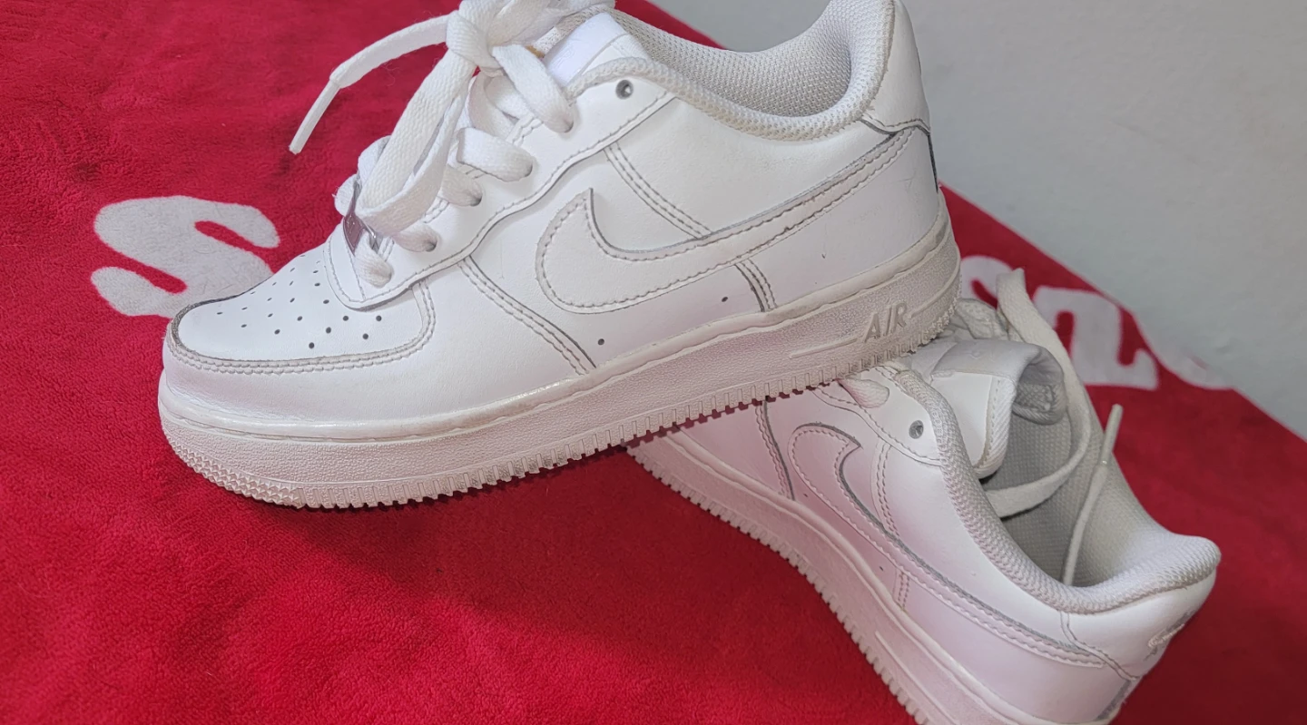 Nike Air Force 1 White Leather Sneakers size 2.5