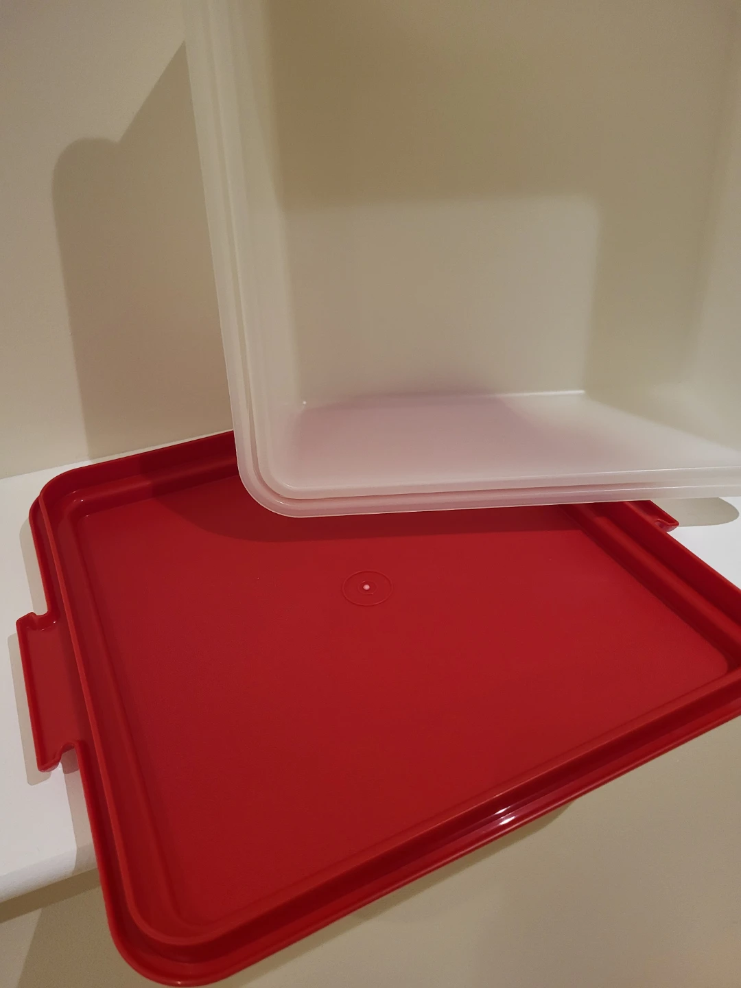 TUPPERWARE CAKE KEEPER - photo 2