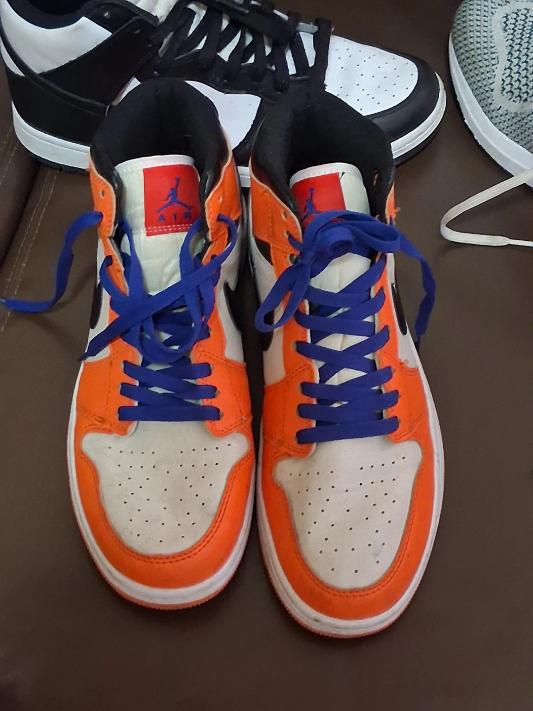 Nike Air Jordan 1 Mid SE Orange White Blue - photo 2
