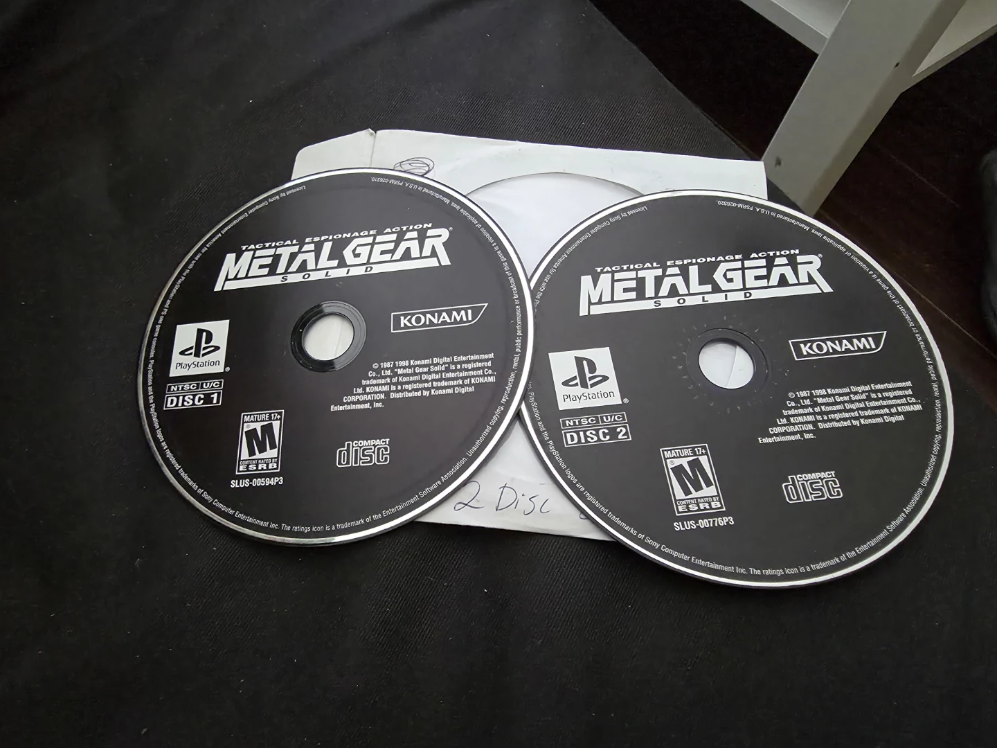 Metal Gear Solid PlayStation Disc 1 & 2