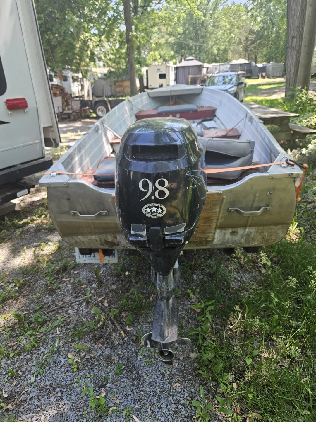 Aluminum Fishing Boat with Tohatsu 9.8HP Outboard Motor