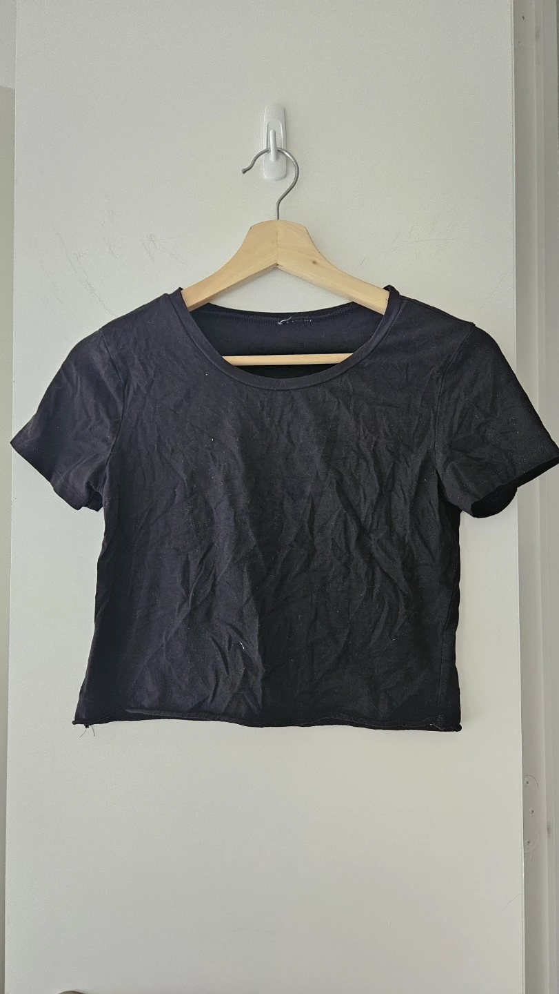 Black Crop Top T-Shirt