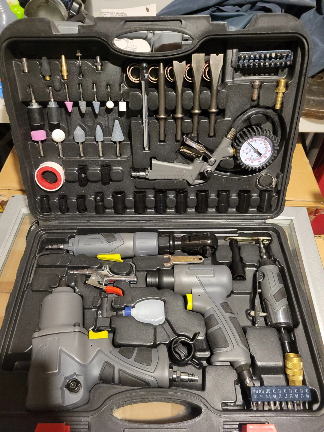 Air Tool Kit with Impact Wrench & Ratchet