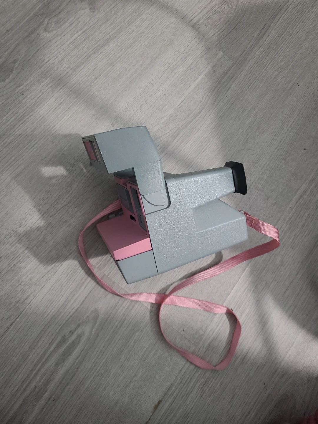 Polaroid Cool Cam 600 Instant Camera - photo 2