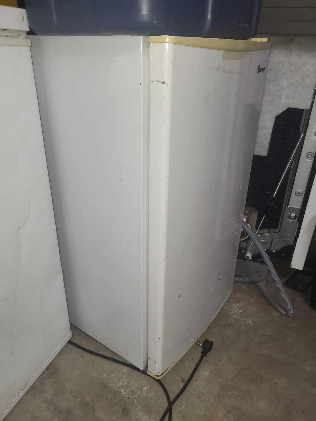 Mini Fridge - photo 3