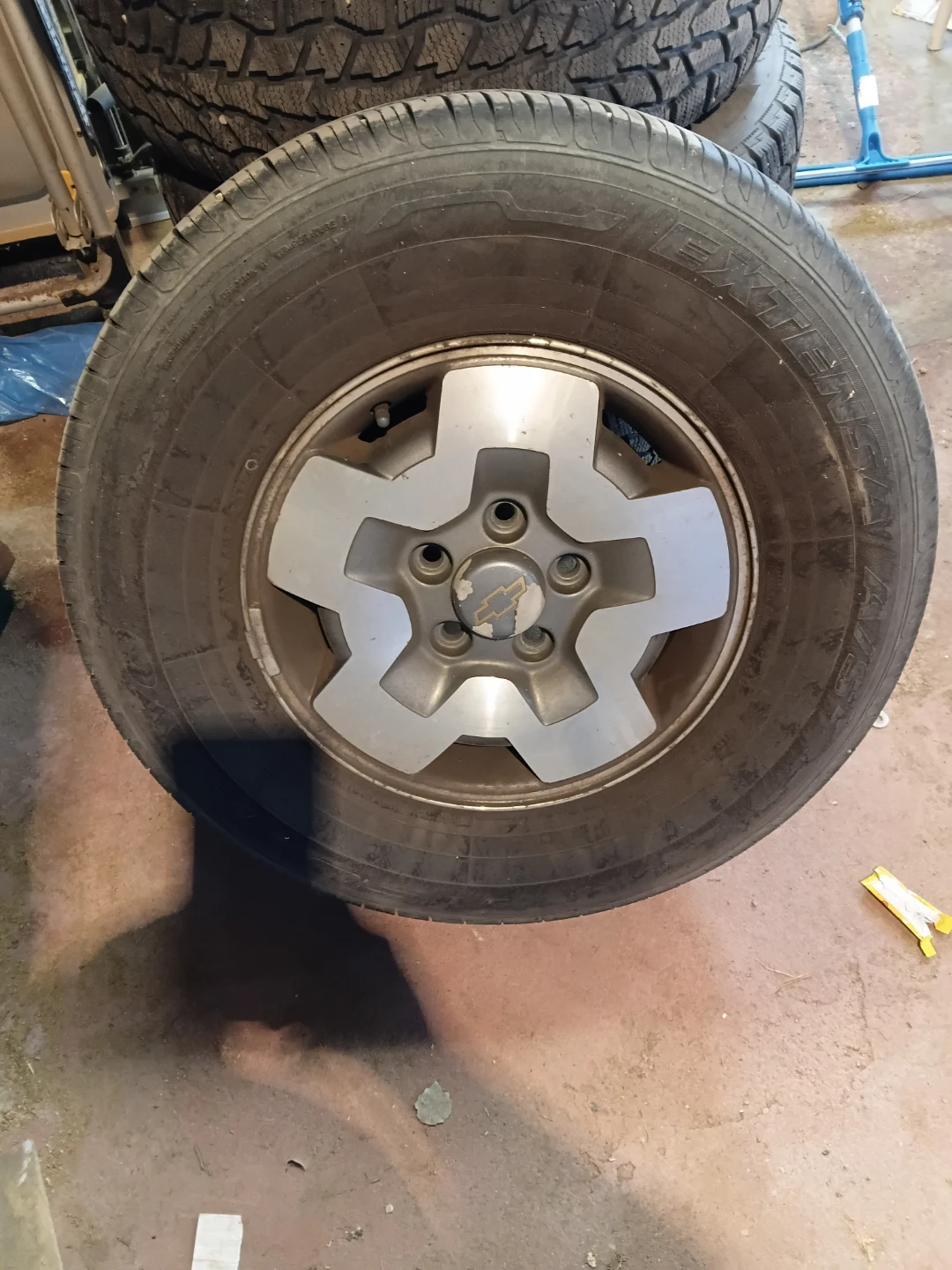 P235/75R15 Tire