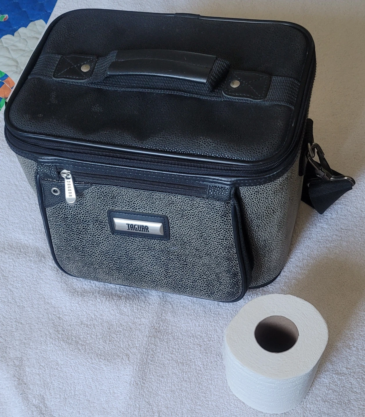 Jaguar cosmetic bag/travel case