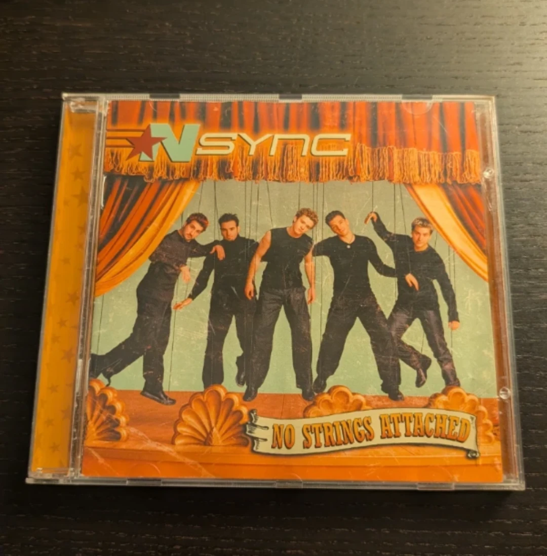 NSYNC No Strings Attached CD