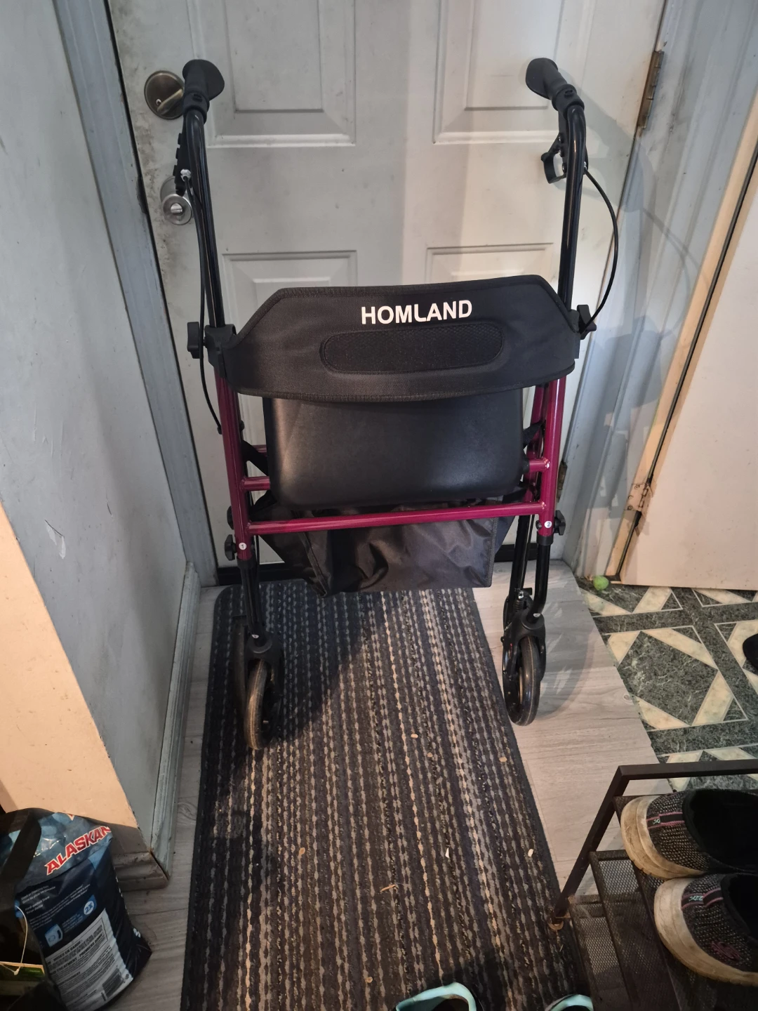HOMELAND Walker with Seat and Bag