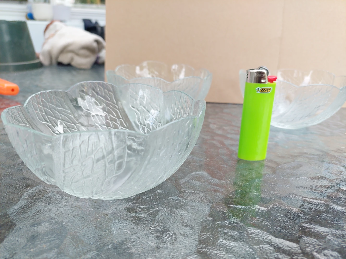 Set of 3 Clear Glass Serving Bowls - photo 3