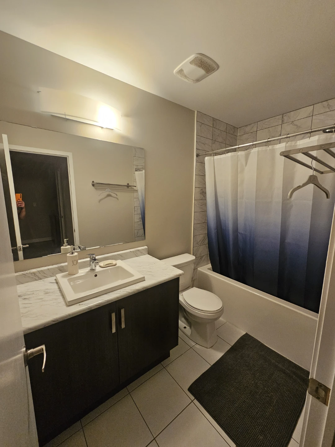 Room for rent in Vaughan - photo 4