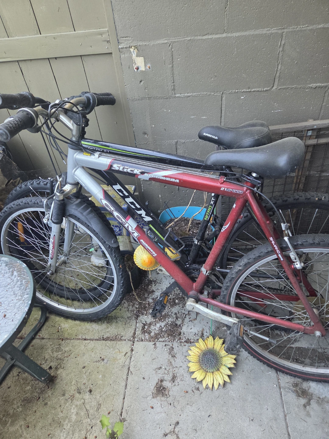 21 speed bike red