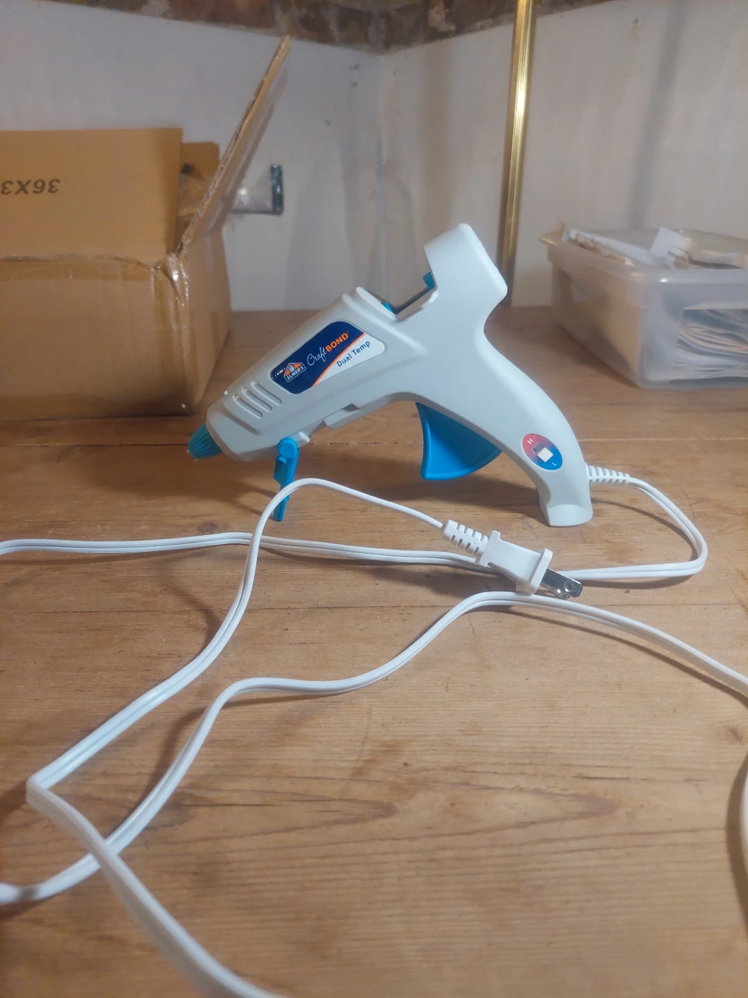 Elmer's CraftBond Dual Temp Glue Gun plus 22 glue sticks - photo 2