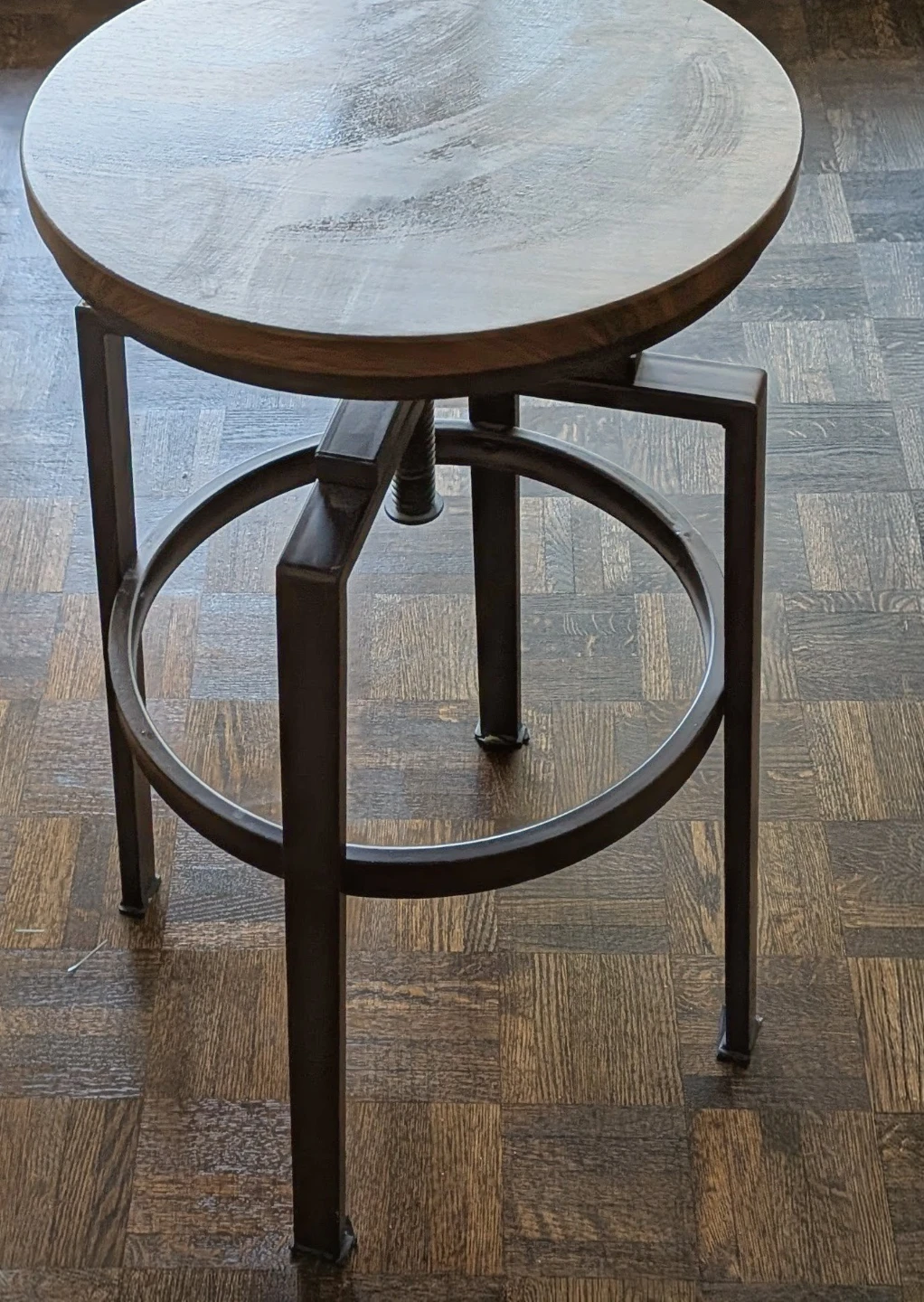 Adjustable Swivel Bar Stool - photo 3