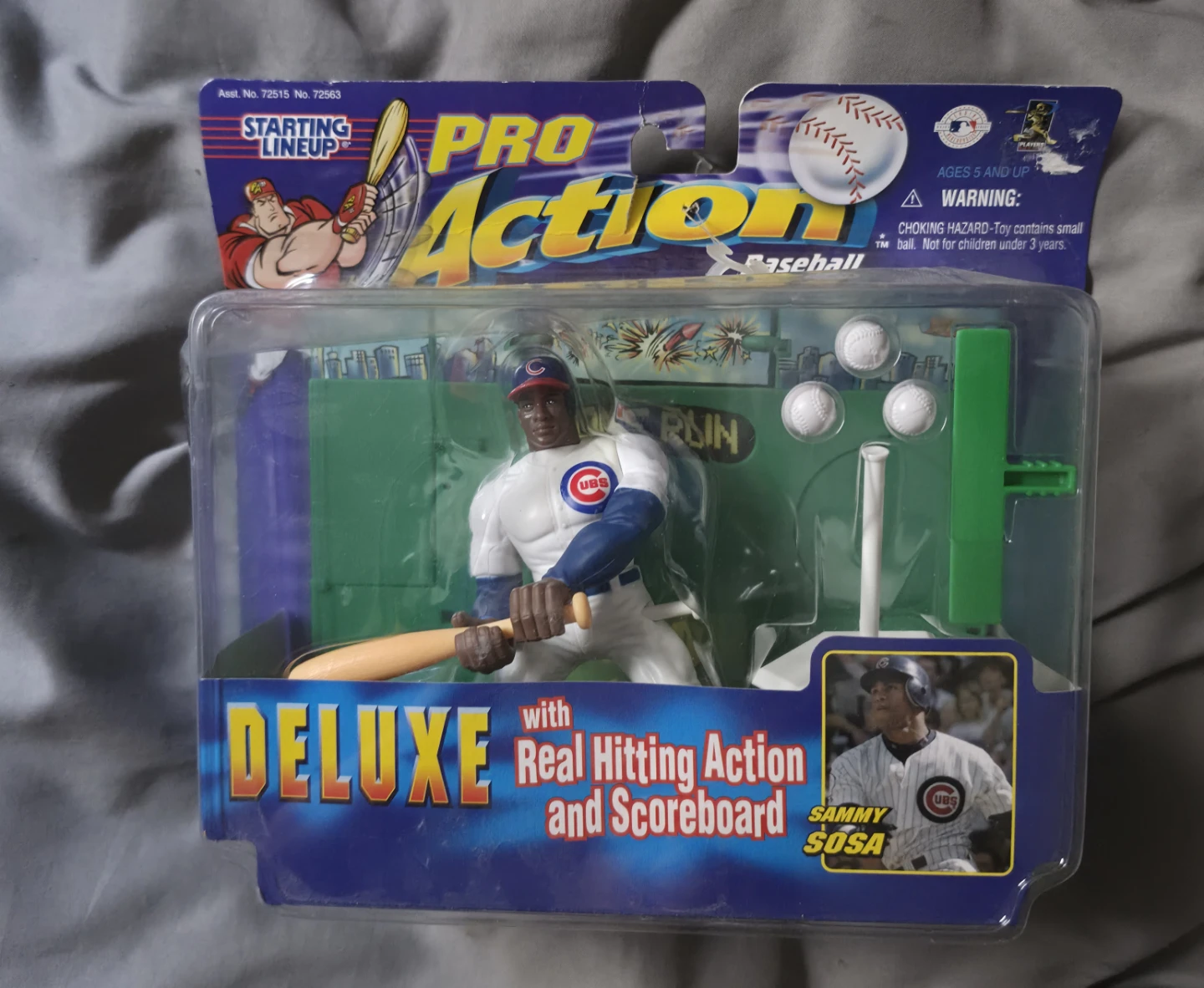 Starting Lineup Pro Action Deluxe Sammy Sosa Baseball Figure