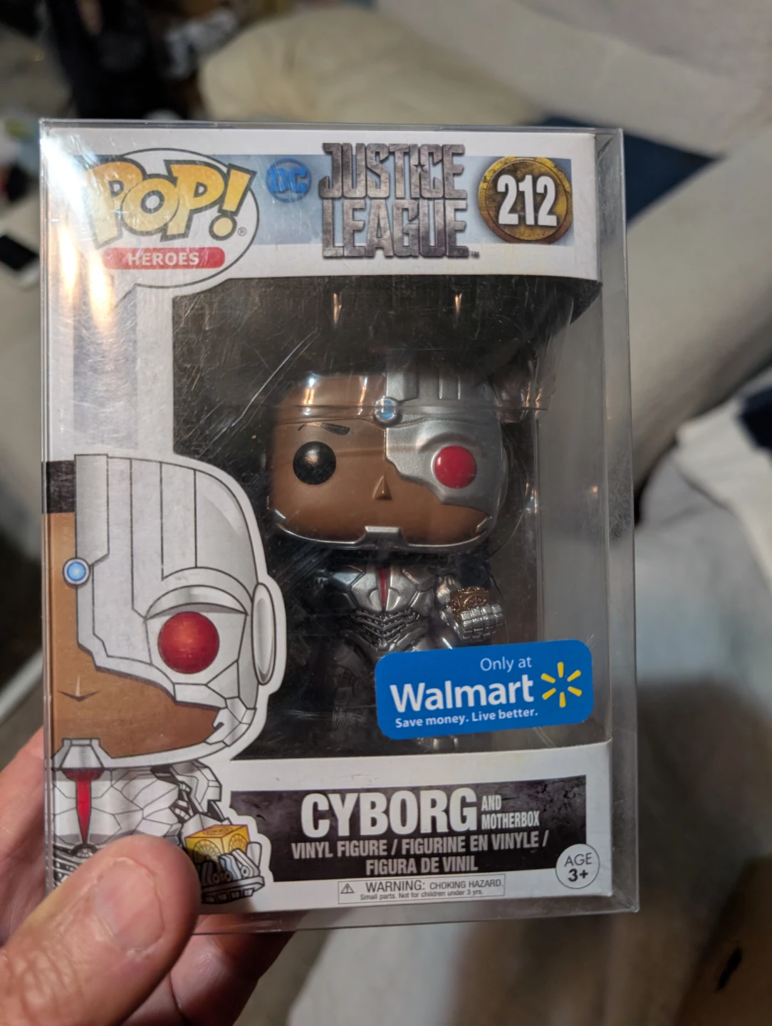 Funko Pop! Heroes Justice League Cyborg with Motherbox #212