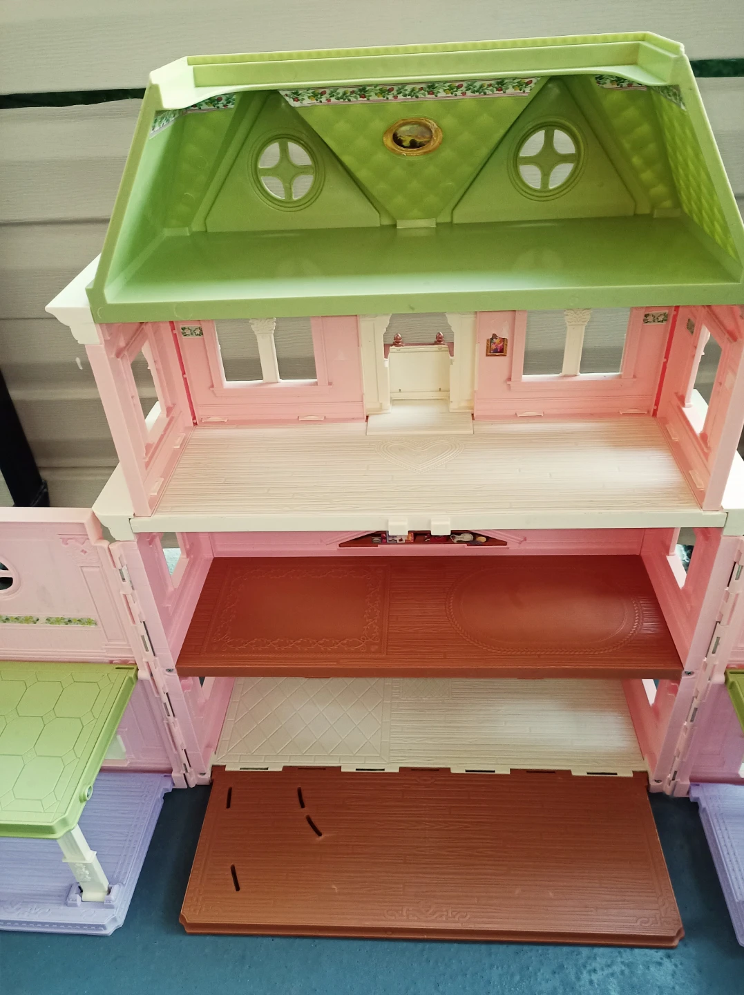 2008 Fisher Price Loving Family Victorian Dollhouse - photo 5