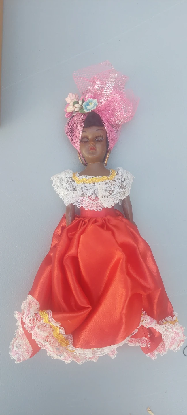 Vintage A&H Islander doll - photo 2
