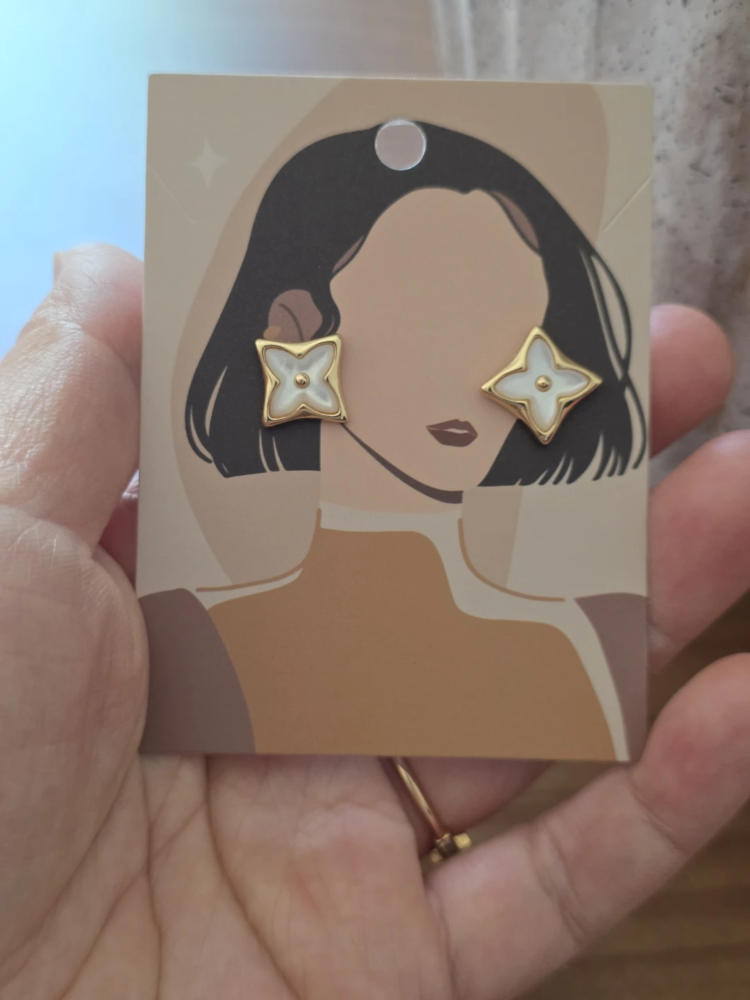 Gold & White Flower Stud Fashion Earrings
