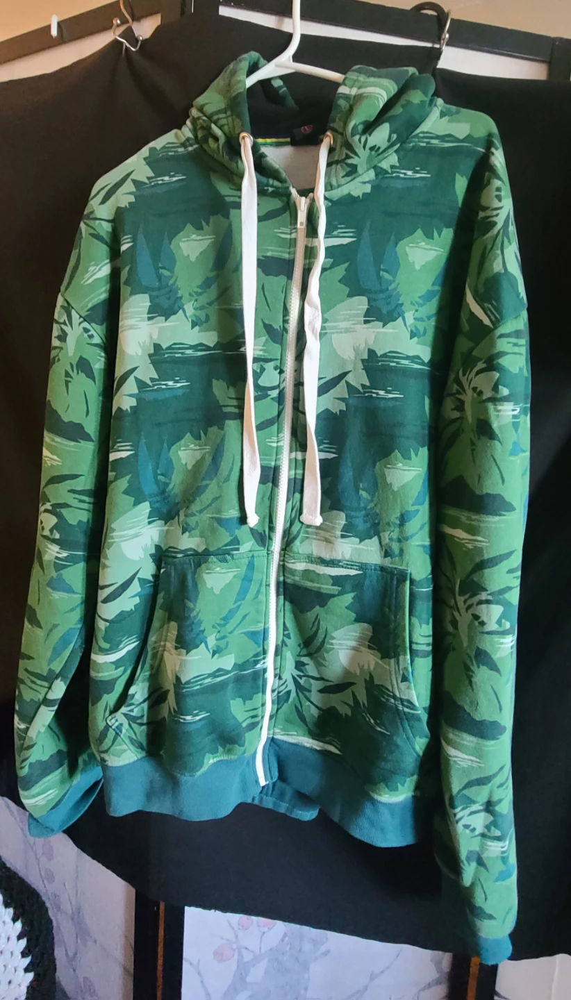 Apparel Source Green Camouflage Zip-Up Hoodie