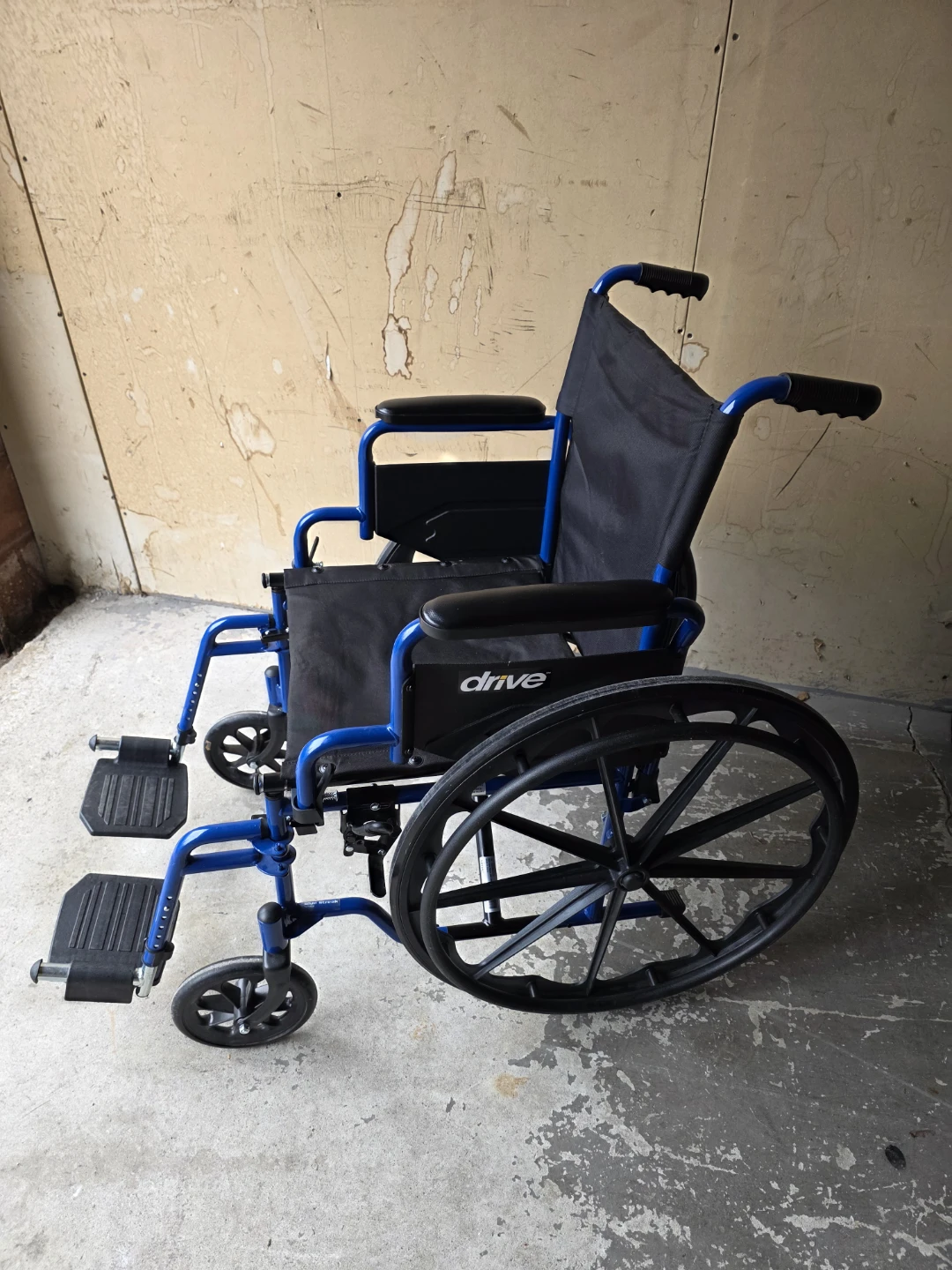 Wheelchair - photo 2