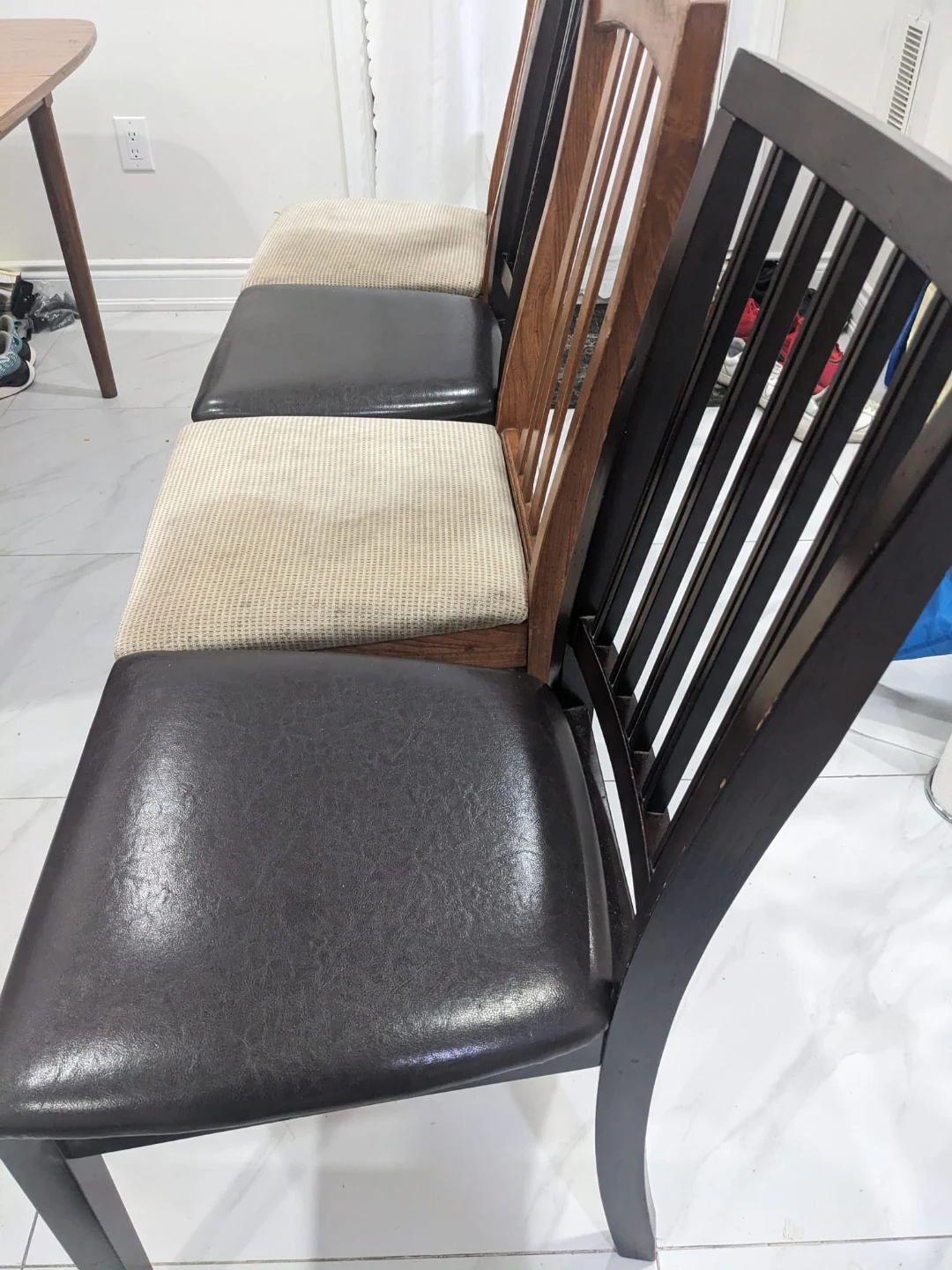 Dinning Table and 4 chairs - photo 2