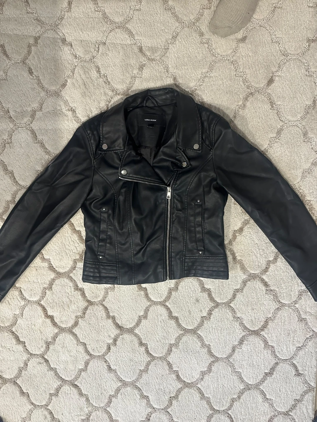Closet Clean-Out: Part 1! Everything is $5. Part 2