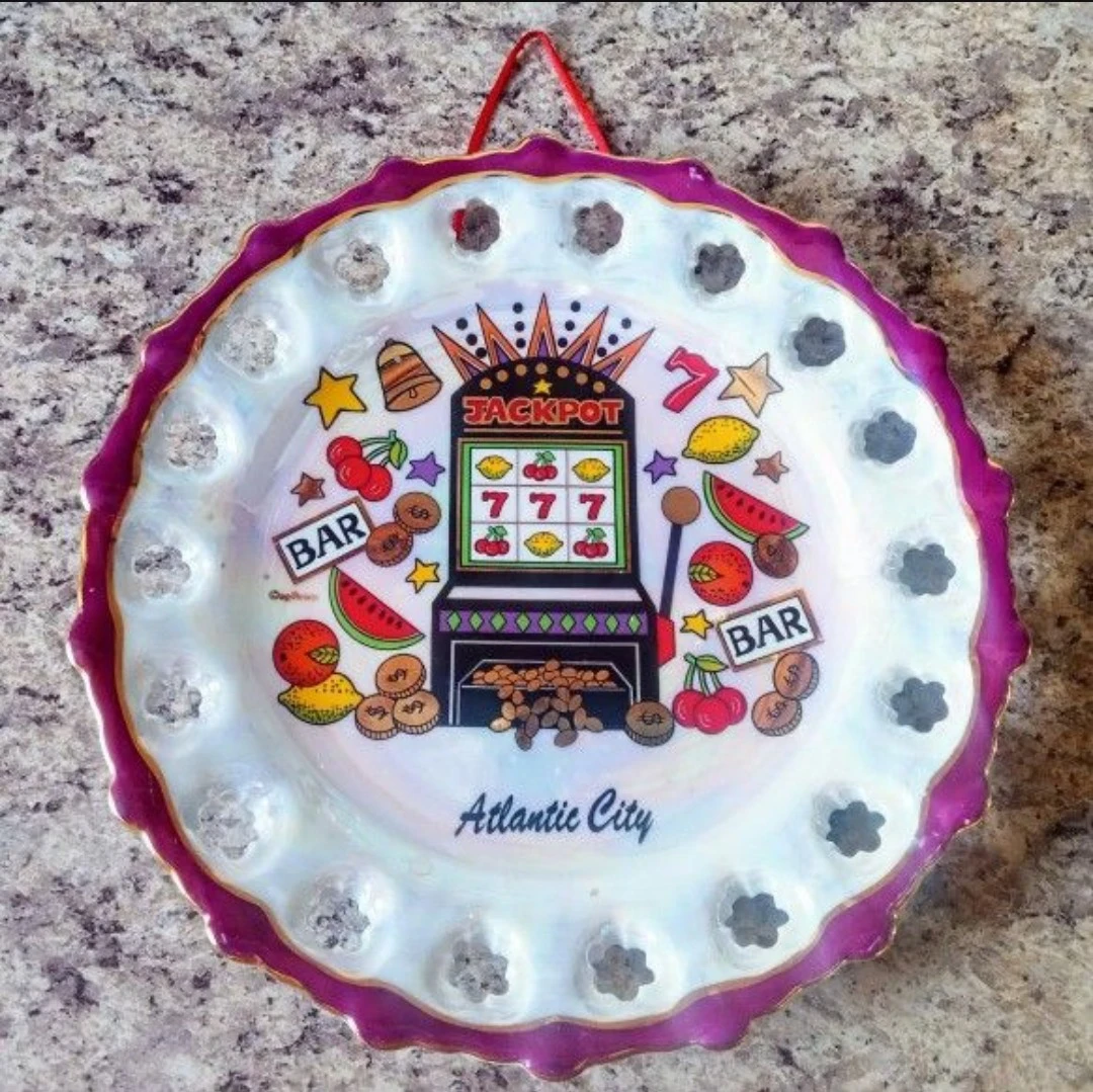 Atlantic City Slot Machine Decorative Plate ⚽