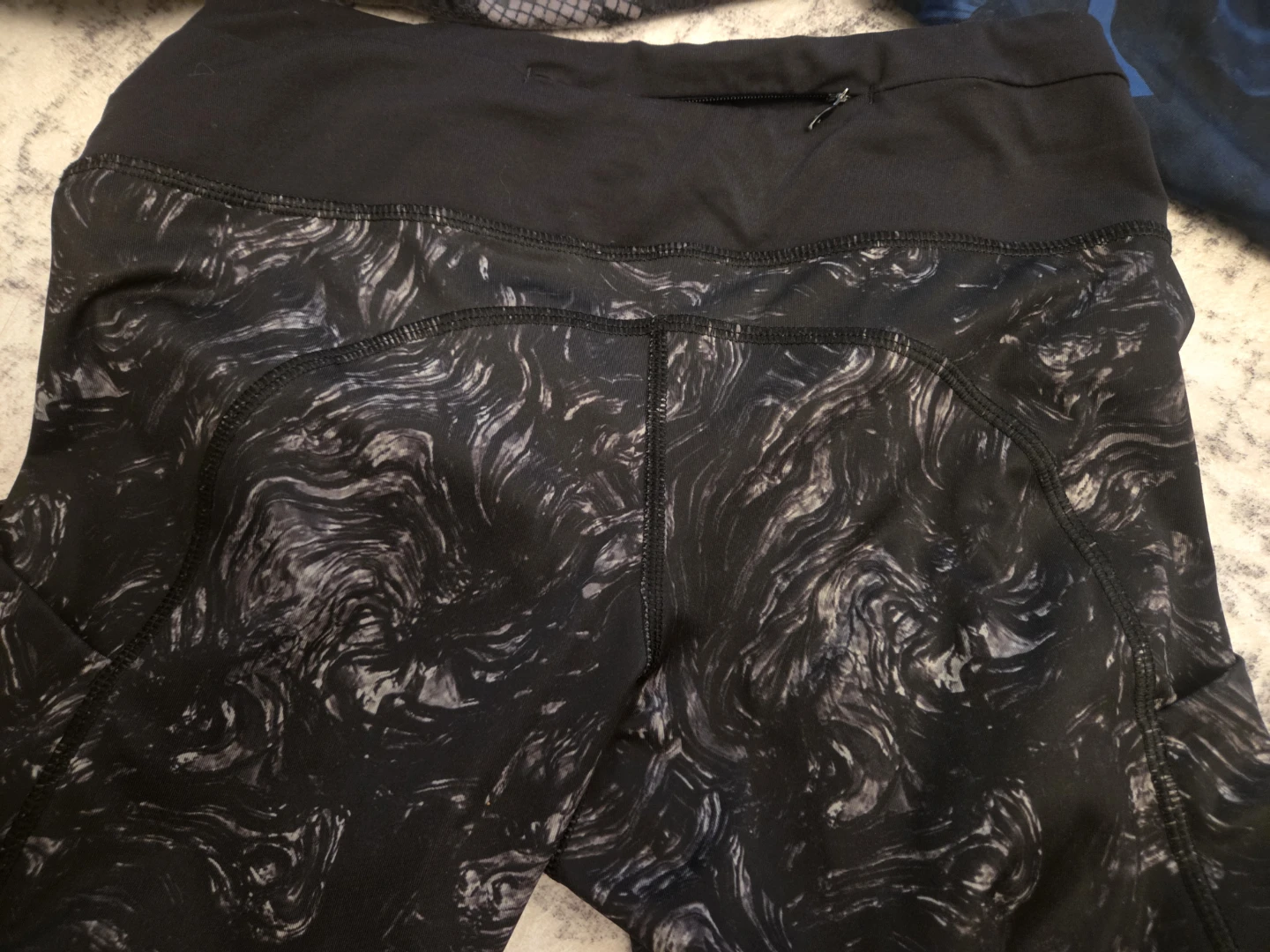 Lululemon Leggings - Set of 3 - photo 4