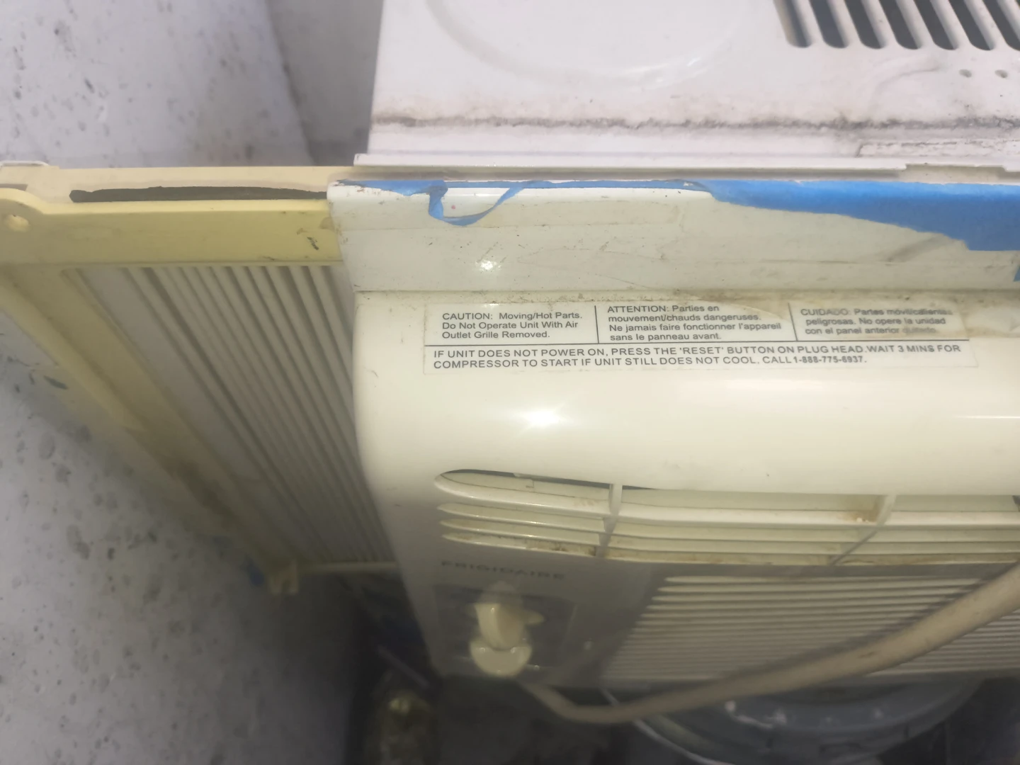 Frigidaire Window Air Conditioner - photo 2