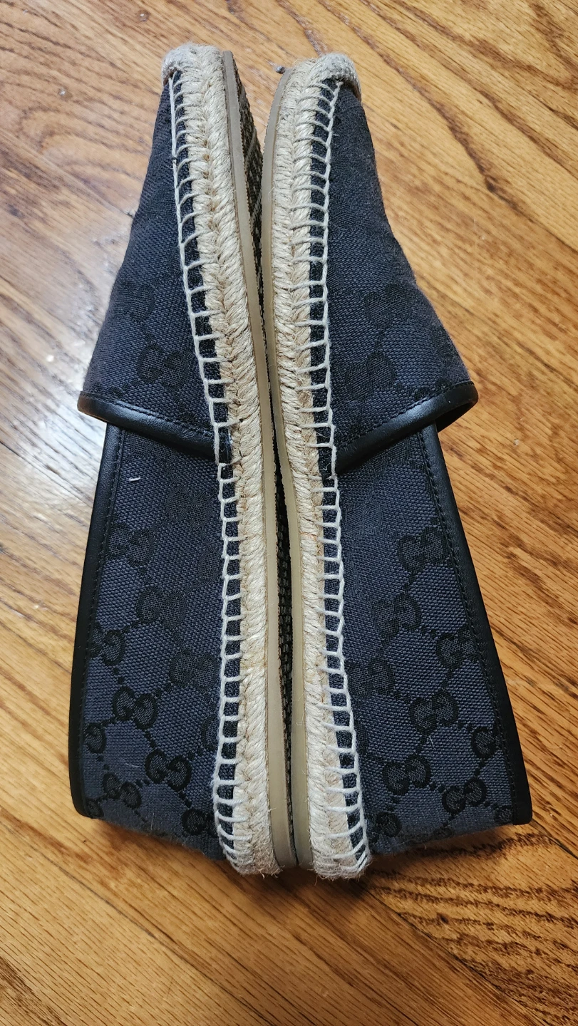 Gucci Espadrille Flats  (size runs small) - photo 4