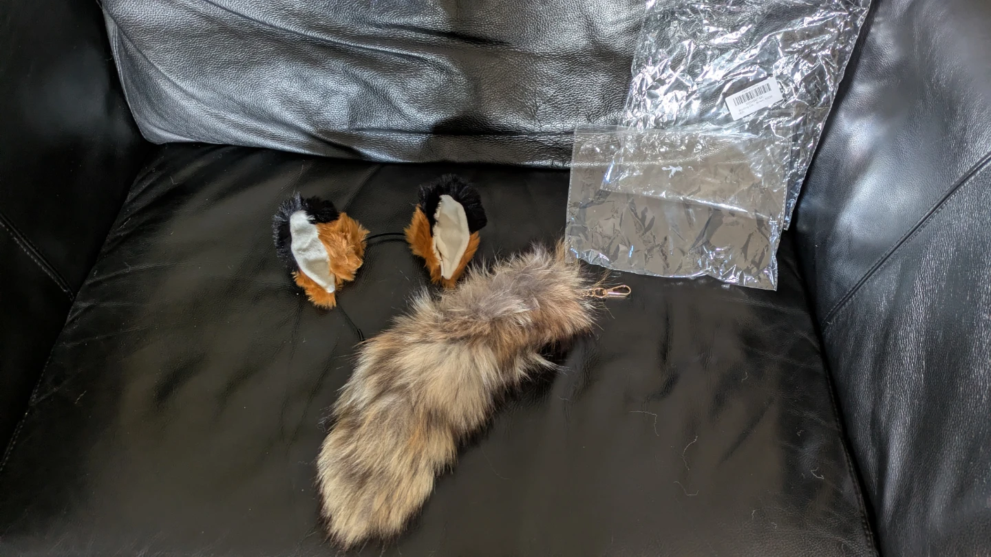 ⚽CAT/WOLF/FOX EARS AND TAIL ((Brand New)