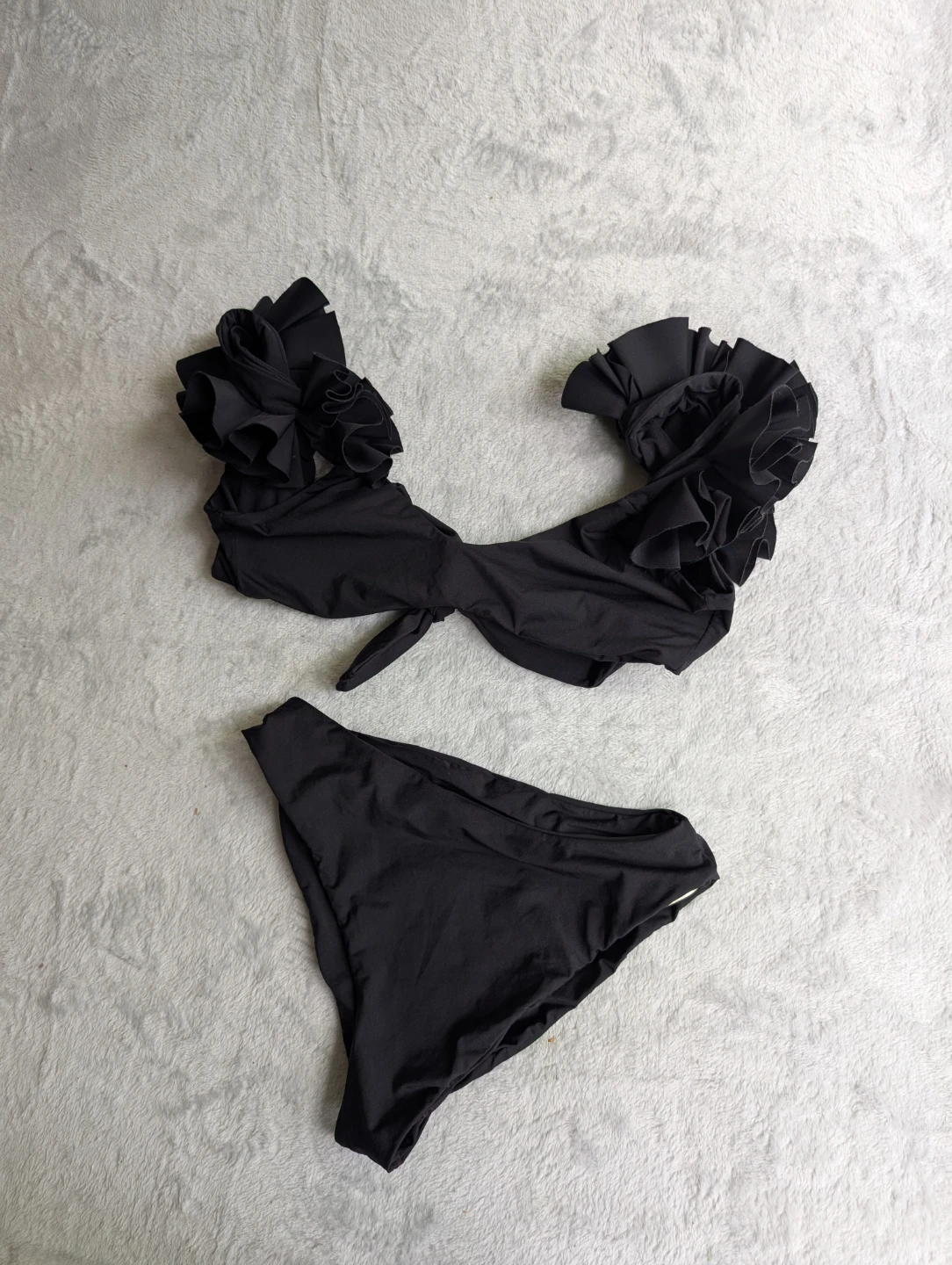 ⚽Maygel Coronel Black Ruffle Bikini