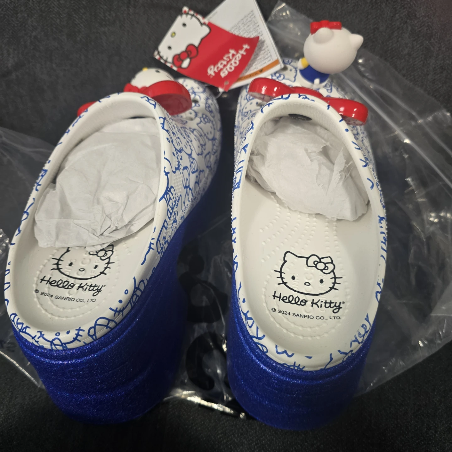 Crocs x Hello Kitty Siren Clogs - photo 4