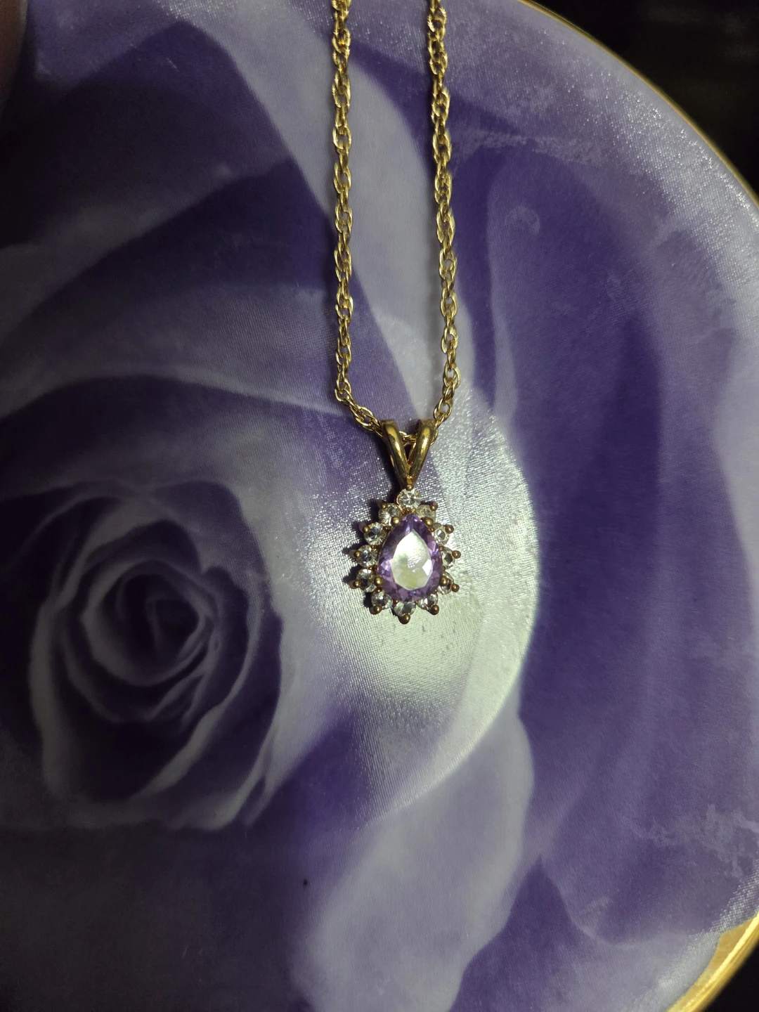 Gold Chain Necklace with Amethyst Pendant - photo 2