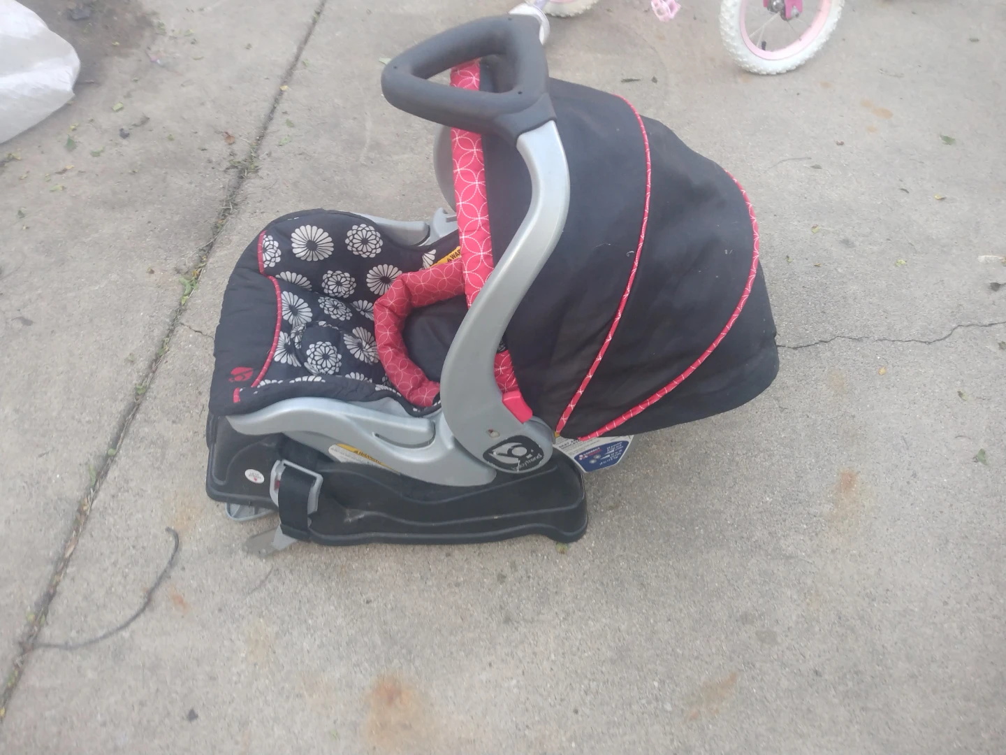 Baby Trend Infant Car Seat - photo 2