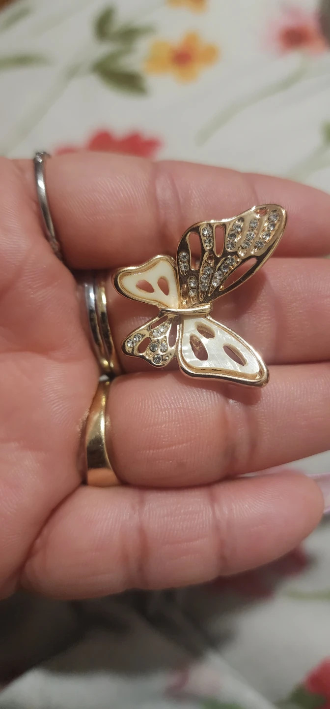 Gold butterfly ring with rhinestones - photo 3