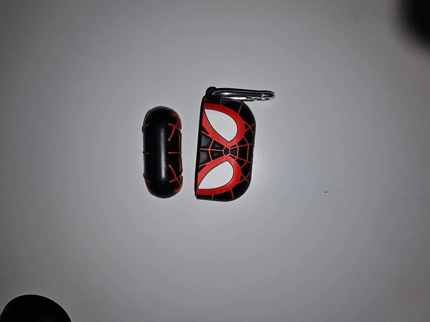 Apple AirPods Pro (2nd Gen) with Charging Case - photo 5
