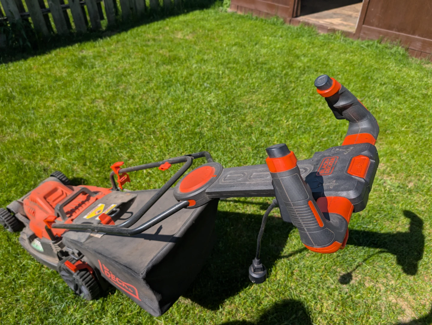 BLACK+DECKER Electric Lawn Mower - photo 3