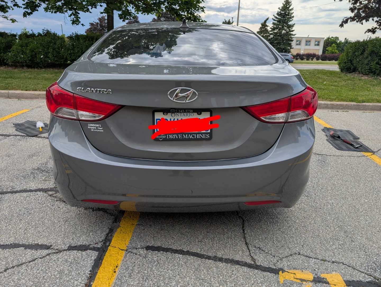 Hyundai Elantra - photo 2