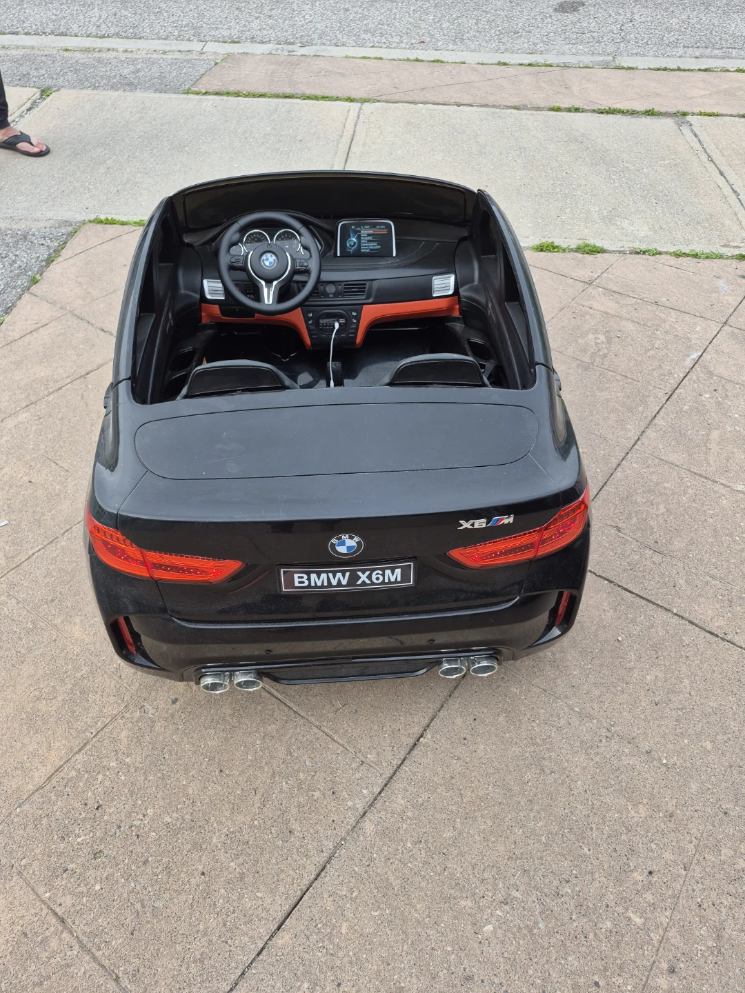 Black BMW X6M Ride-On Toy Car with Remote - photo 3