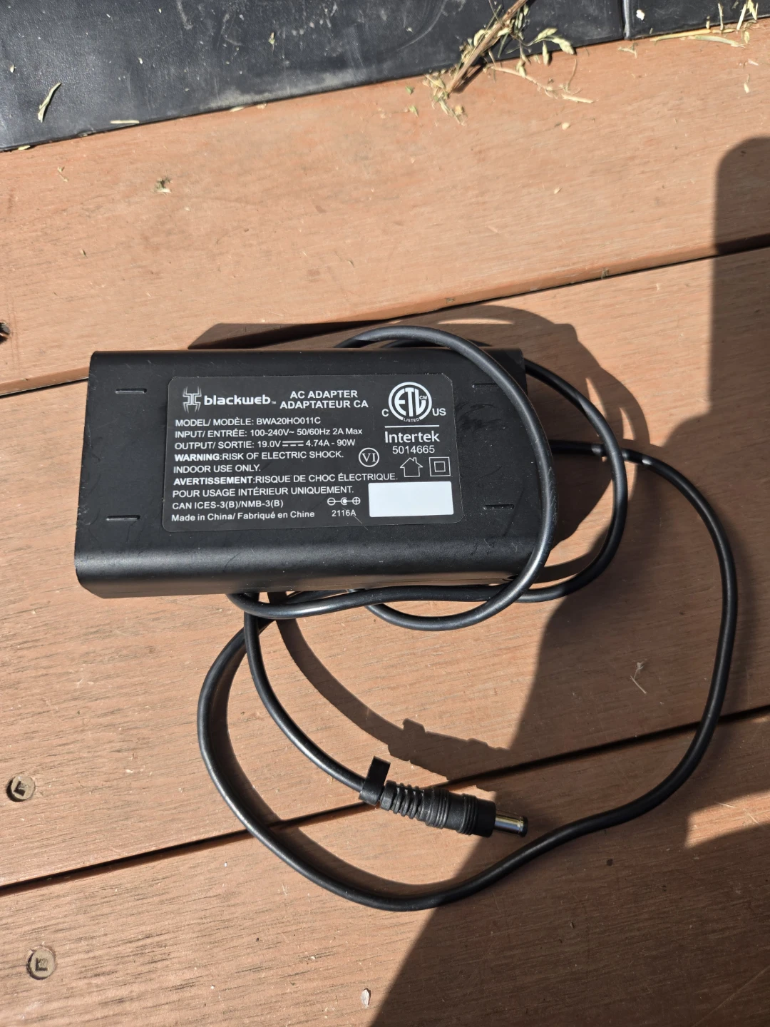 Laptop chargers and more - photo 5